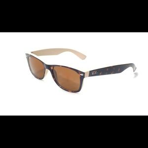 Ray Ban Wayfarer Tortoise Shell Sunglasses